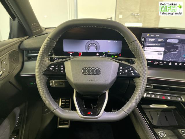 Audi / Q3 Sportback / Blau / / / TFSI 265 PS quattro S line Pano+TechPro+Matrix+AHK+HUD+Alu20+KlimaPlus+DCC+SONOS
