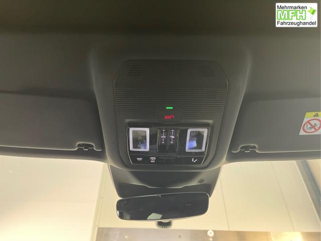 Audi / Q3 Sportback / Blau / / / TFSI 265 PS quattro S line Pano+TechPro+Matrix+AHK+HUD+Alu20+KlimaPlus+DCC+SONOS