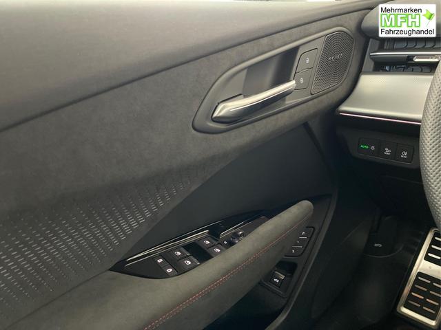 Audi Q3 Sportback NEU TFSI 265 PS quattro S line Pano+TechPro+Matrix+AHK+HUD+Alu20+KlimaPlus+DCC+SONOS 