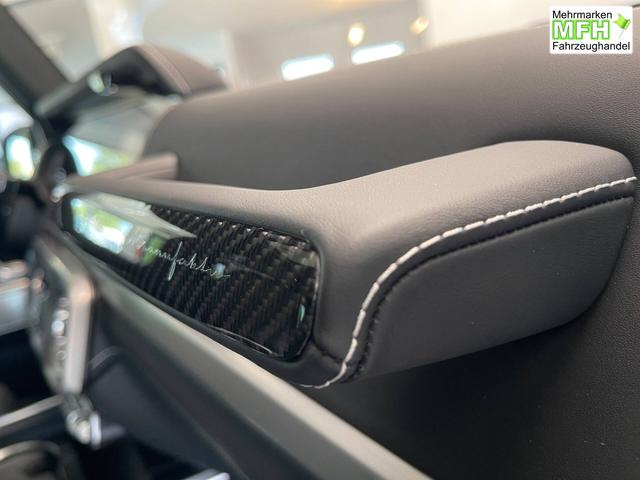 Mercedes-Benz G-Klasse G 450 d AMG Line Night+Fond+SUPERIOR+Alu22+Technik+Standheizung+AHK+VOLL 