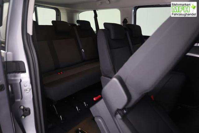 Opel Vivaro Kombi 9-Sitzer Lang 2.0 Diesel 8-Gang Automatikgetriebe 