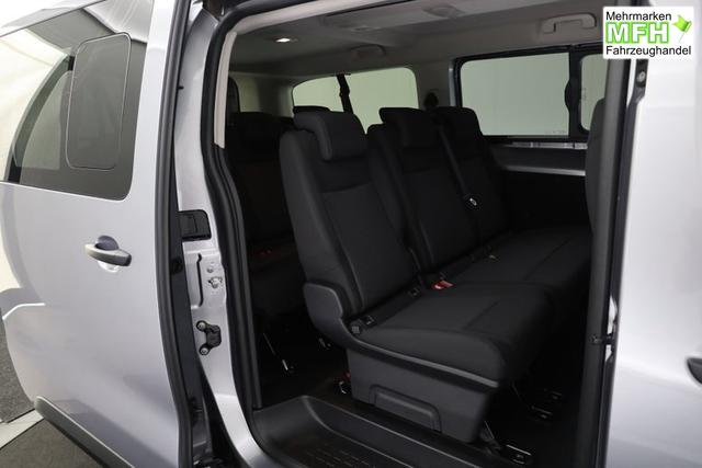 Opel Vivaro Kombi 9-Sitzer Lang 2.0 Diesel 8-Gang Automatikgetriebe 