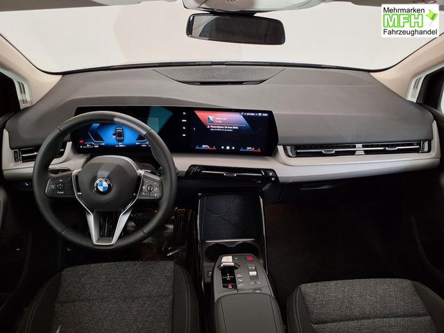 BMW 2er Active Tourer Serie 1.5 7-Gang Steptronic 