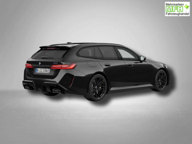 BMW M5 Touring 4.4 8-Gang Steptronic xDrive 