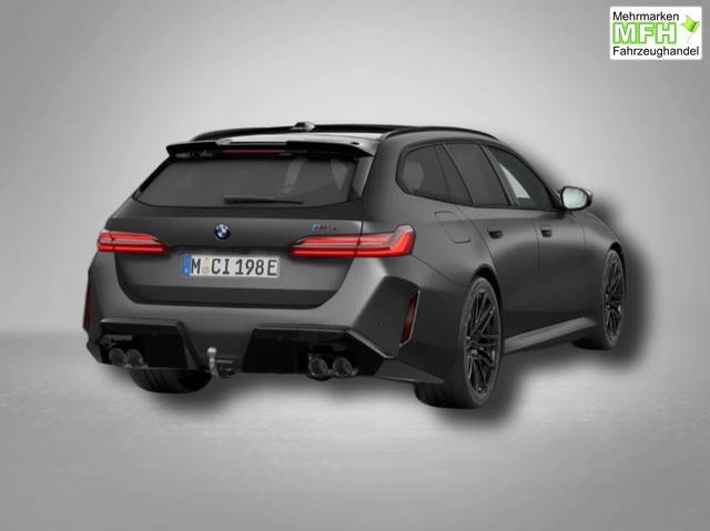 BMW M5 Touring 4.4 8-Gang Steptronic xDrive 