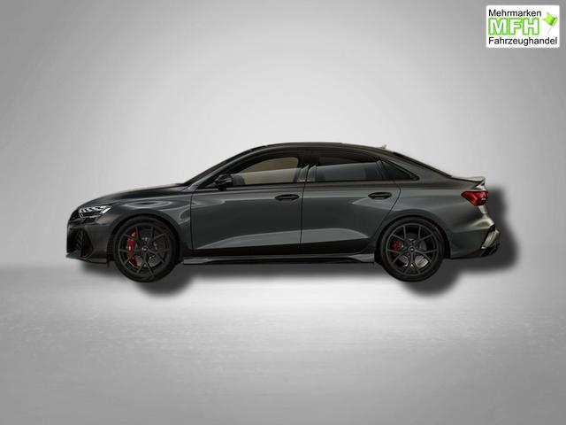 Audi RS3 Limousine 2.5 TFSI 7-Gang S tronic 