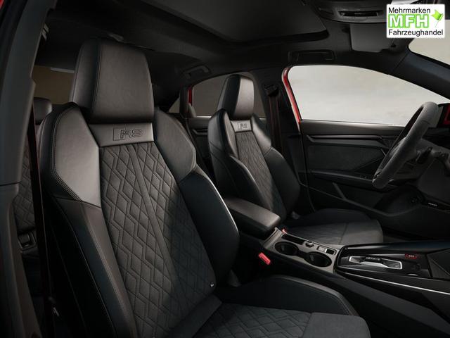 Audi RS3 Limousine 2.5 TFSI 7-Gang S tronic 