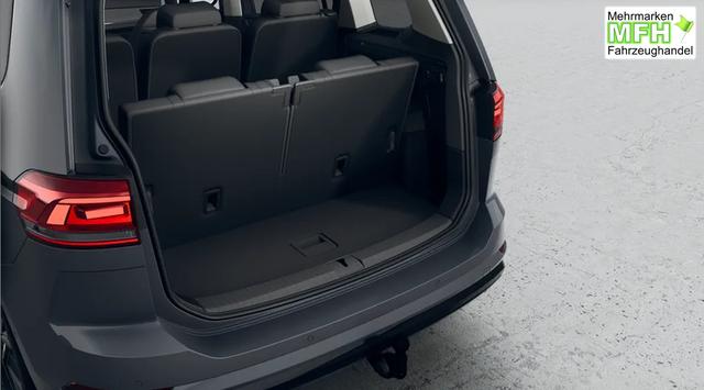 Volkswagen Touran Highline R-Line 1.5 TSI 7-Gang-DSG 