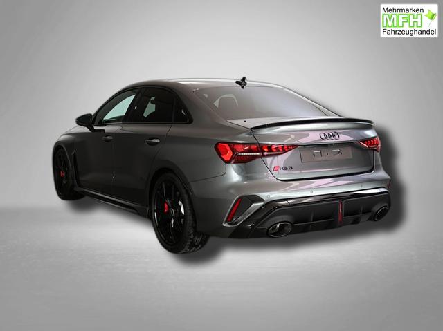 Audi RS3 2.5 TFSI 7-Gang S tronic quattro 