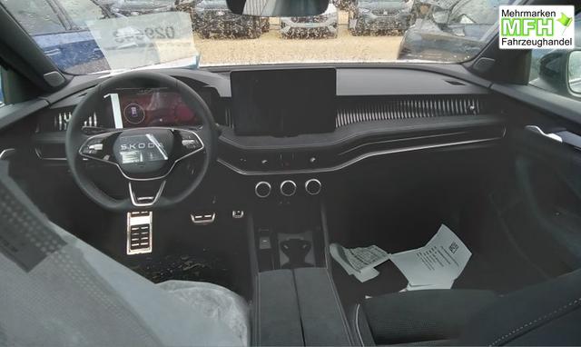 Skoda Superb Combi Sportline 2.0 TDI 7-Gang-DSG 4x4 