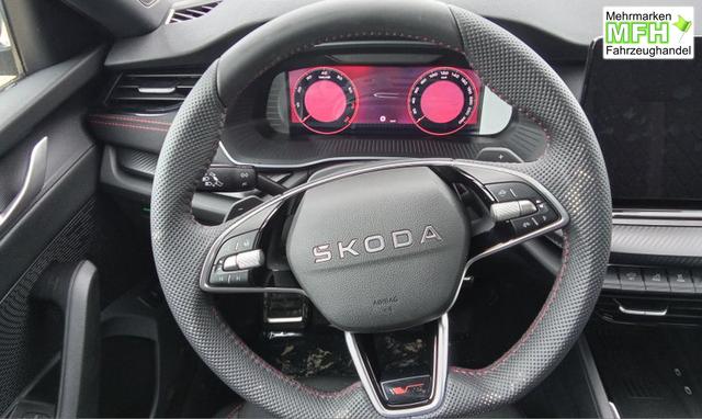 Skoda Octavia Combi RS 2.0 TSI 7-Gang-DSG 