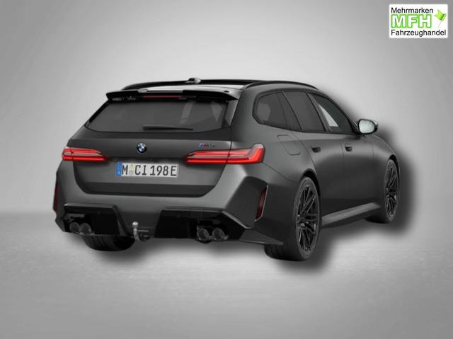 BMW M5 M 4.4 V8 Plug in Hybrid 8-Gang Steptronic 