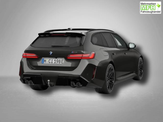 BMW M5 M 4.4 V8 Plug in Hybrid 8-Gang Steptronic 