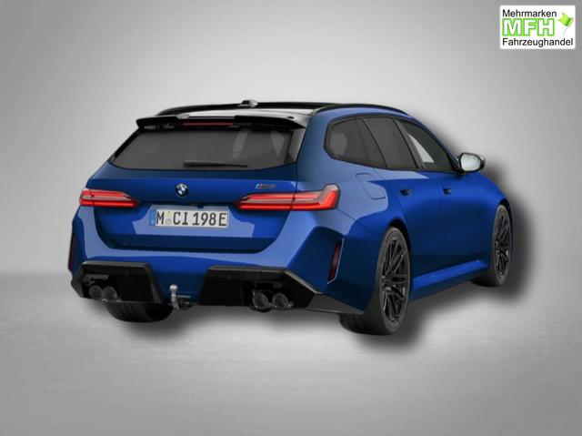 BMW M5 M 4.4 V8 Plug in Hybrid 8-Gang Steptronic 