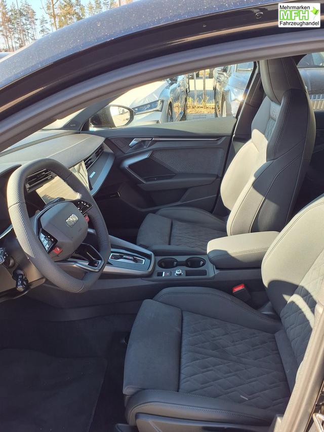 Audi RS3 Sportback 2.5 TFSI 7-Gang S tronic quattro 