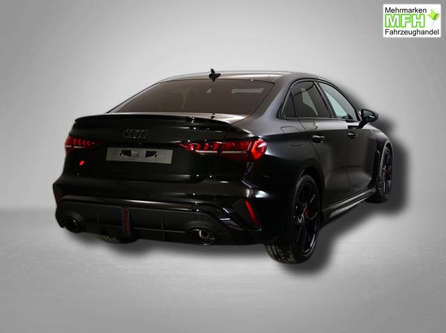 Audi RS3 2.5 TFSI 7-Gang S tronic quattro 