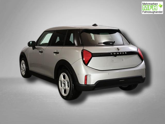 MINI Cooper C Essential Trim 1.5 7-Gang Steptronic 