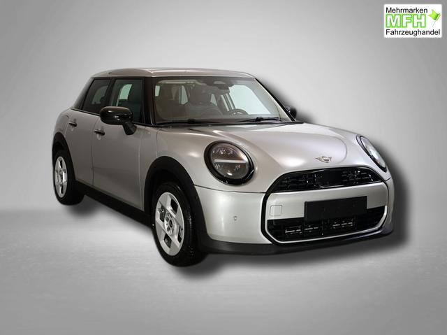 MINI Cooper C Essential Trim 1.5 7-Gang Steptronic 