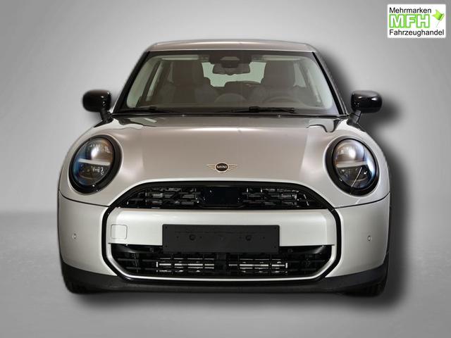 MINI Cooper C Essential Trim 1.5 7-Gang Steptronic 