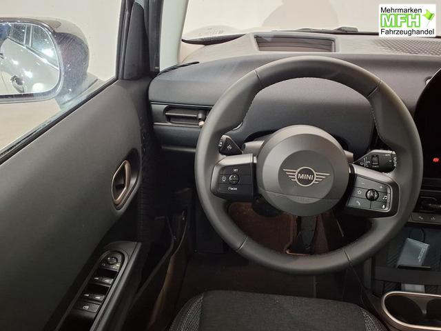 MINI Cooper C Essential Trim 1.5 7-Gang Steptronic 