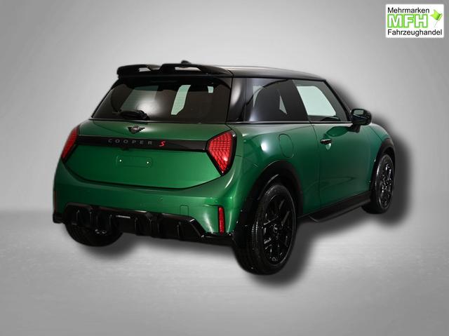 MINI Cooper S John Works Trim 2.0 7-Gang Steptronic 