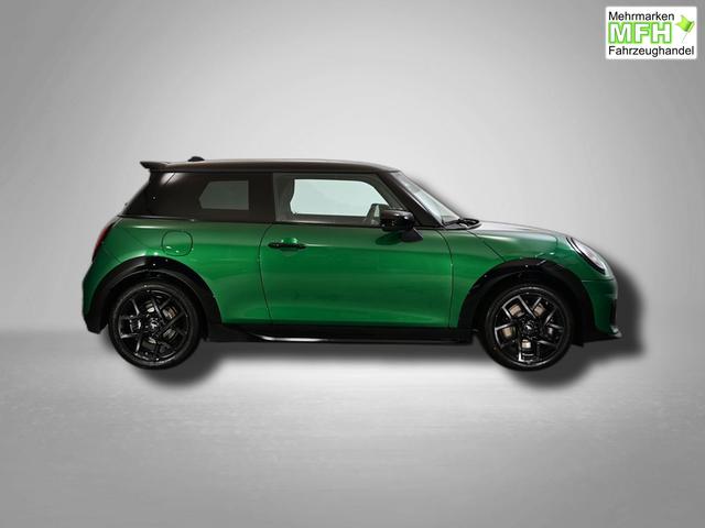 MINI Cooper S John Works Trim 2.0 7-Gang Steptronic 