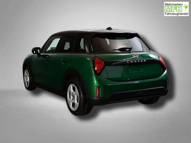 MINI Cooper C Essential Trim 1.5 7-Gang Steptronic 