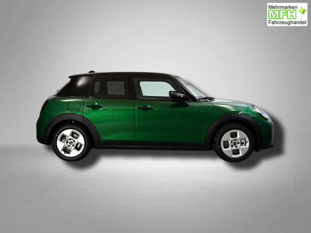 MINI Cooper C Essential Trim 1.5 7-Gang Steptronic 