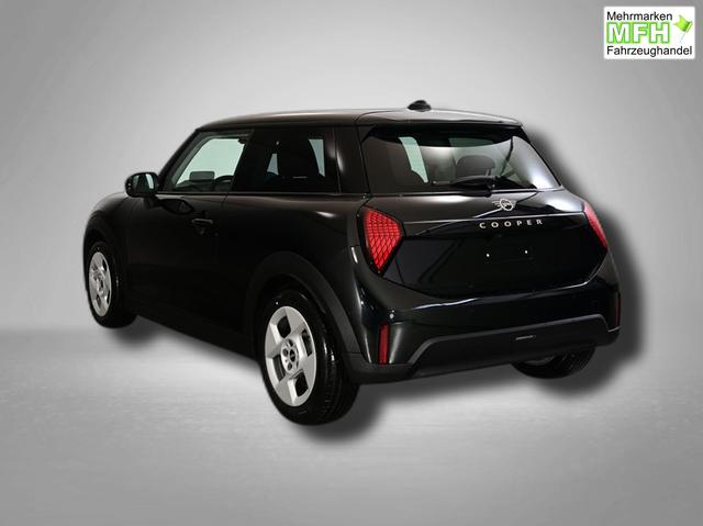 MINI Cooper C Essential Trim 1.5 7-Gang Steptronic 