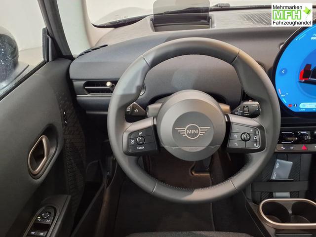 MINI Cooper C Essential Trim 1.5 7-Gang Steptronic 