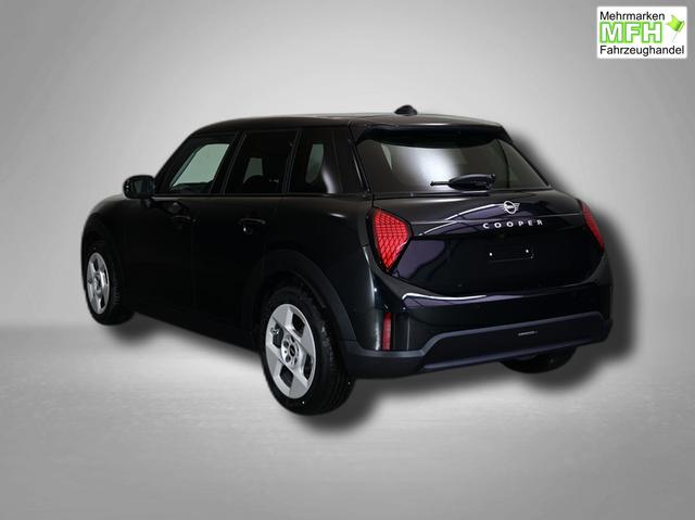 MINI Cooper C Essential Trim 1.5 7-Gang Steptronic 