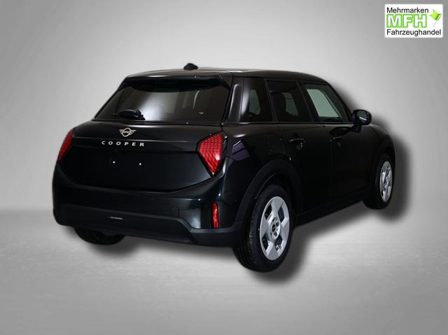 MINI Cooper C Essential Trim 1.5 7-Gang Steptronic 
