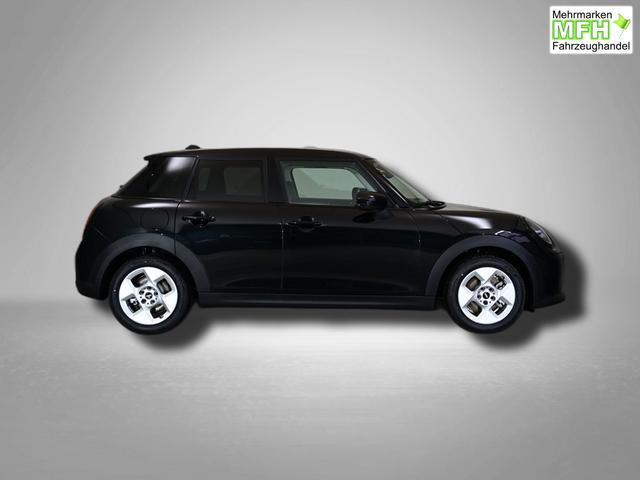MINI Cooper C Essential Trim 1.5 7-Gang Steptronic 