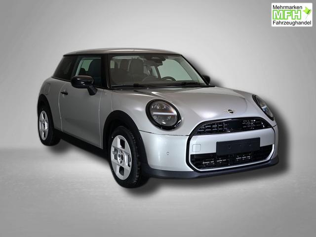 MINI Cooper C Essential Trim 1.5 7-Gang Steptronic 