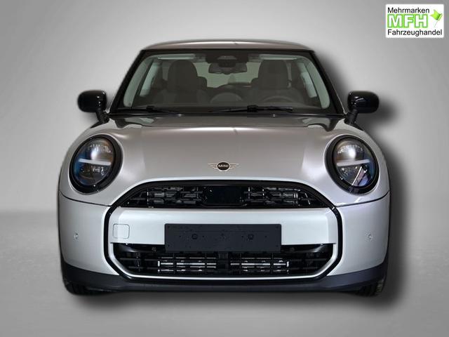 MINI Cooper C Essential Trim 1.5 7-Gang Steptronic 