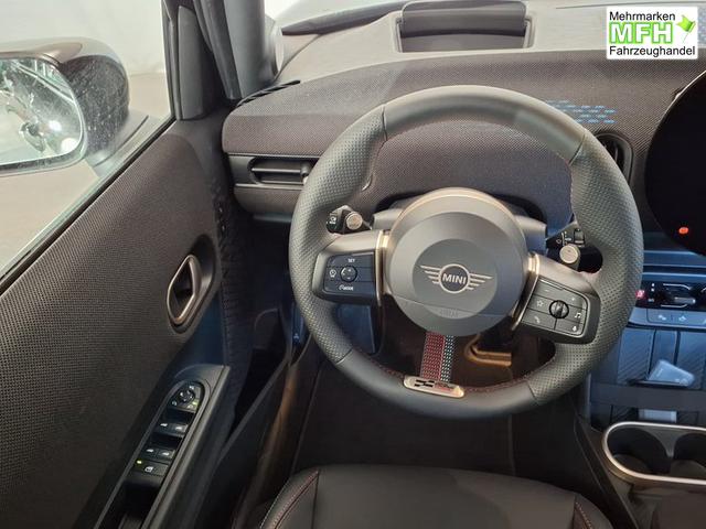MINI Cooper S John Works Trim 2.0 7-Gang Steptronic 