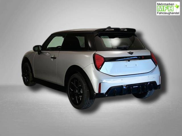 MINI Cooper S John Works Trim 2.0 7-Gang Steptronic 
