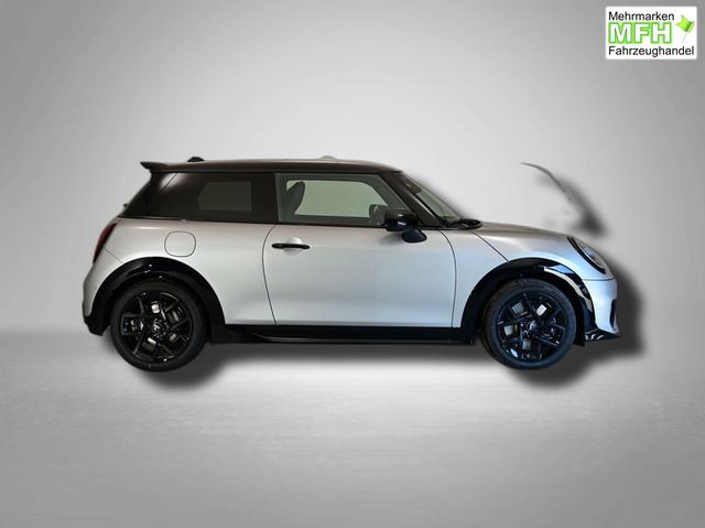 MINI Cooper S John Works Trim 2.0 7-Gang Steptronic 