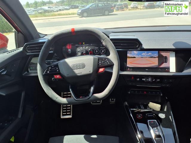 Audi RS3 Limousine 2.5 TFSI 7-Gang S tronic quattro 