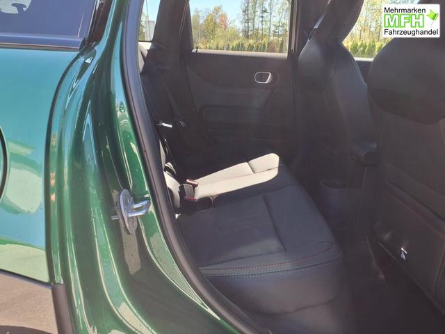 MINI Cooper S John Works Trim 2.0 7-Gang Steptronic 