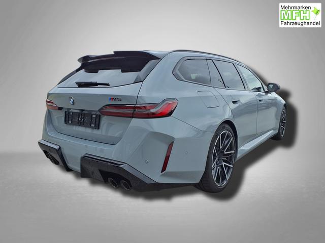 BMW M5 Touring 4.4 8-Gang Steptronic xDrive 