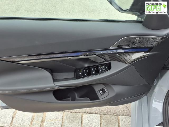 BMW M5 Touring 4.4 8-Gang Steptronic xDrive 