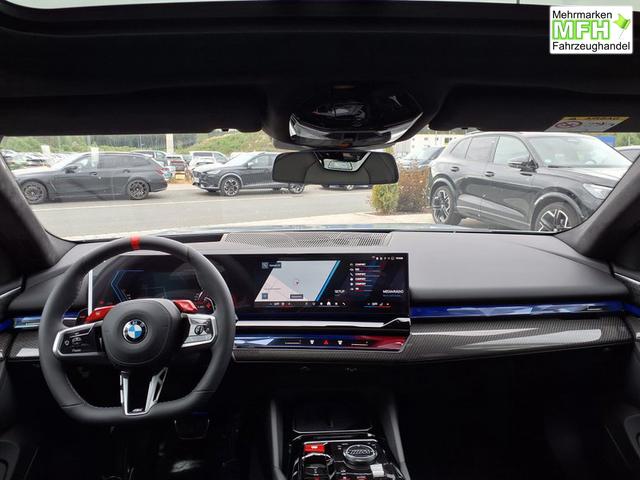 BMW M5 Touring 4.4 8-Gang Steptronic xDrive 
