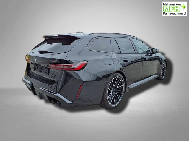 BMW M5 Touring 4.4 8-Gang Steptronic xDrive 