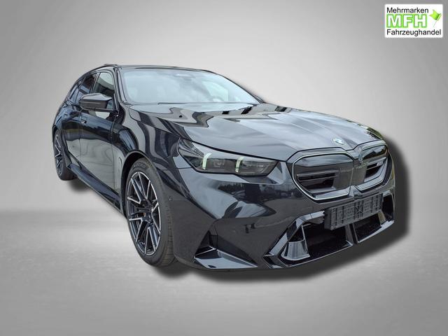 BMW M5 Touring 4.4 8-Gang Steptronic xDrive 