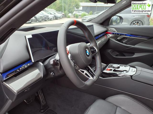 BMW M5 Touring 4.4 8-Gang Steptronic xDrive 
