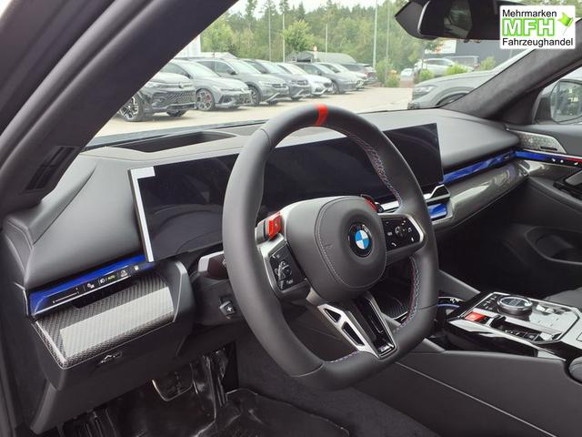 BMW M5 M 4.4 V8 Plug in Hybrid 8-Gang Steptronic 