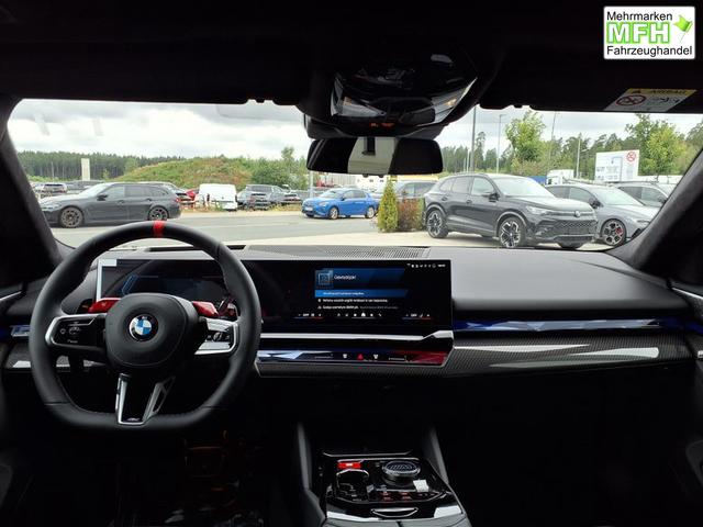 BMW M5 M 4.4 V8 Plug in Hybrid 8-Gang Steptronic 