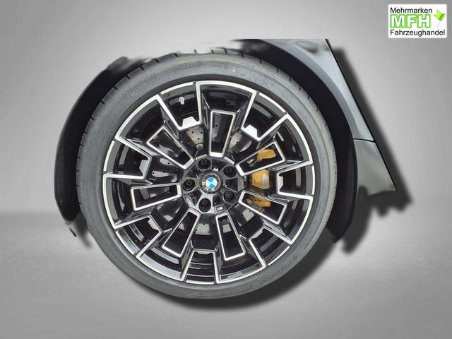 BMW M5 M 4.4 V8 Plug in Hybrid 8-Gang Steptronic 