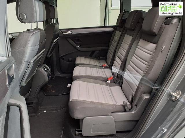 Volkswagen Touran Highline R-Line 1.5 TSI 7-Gang-DSG 
